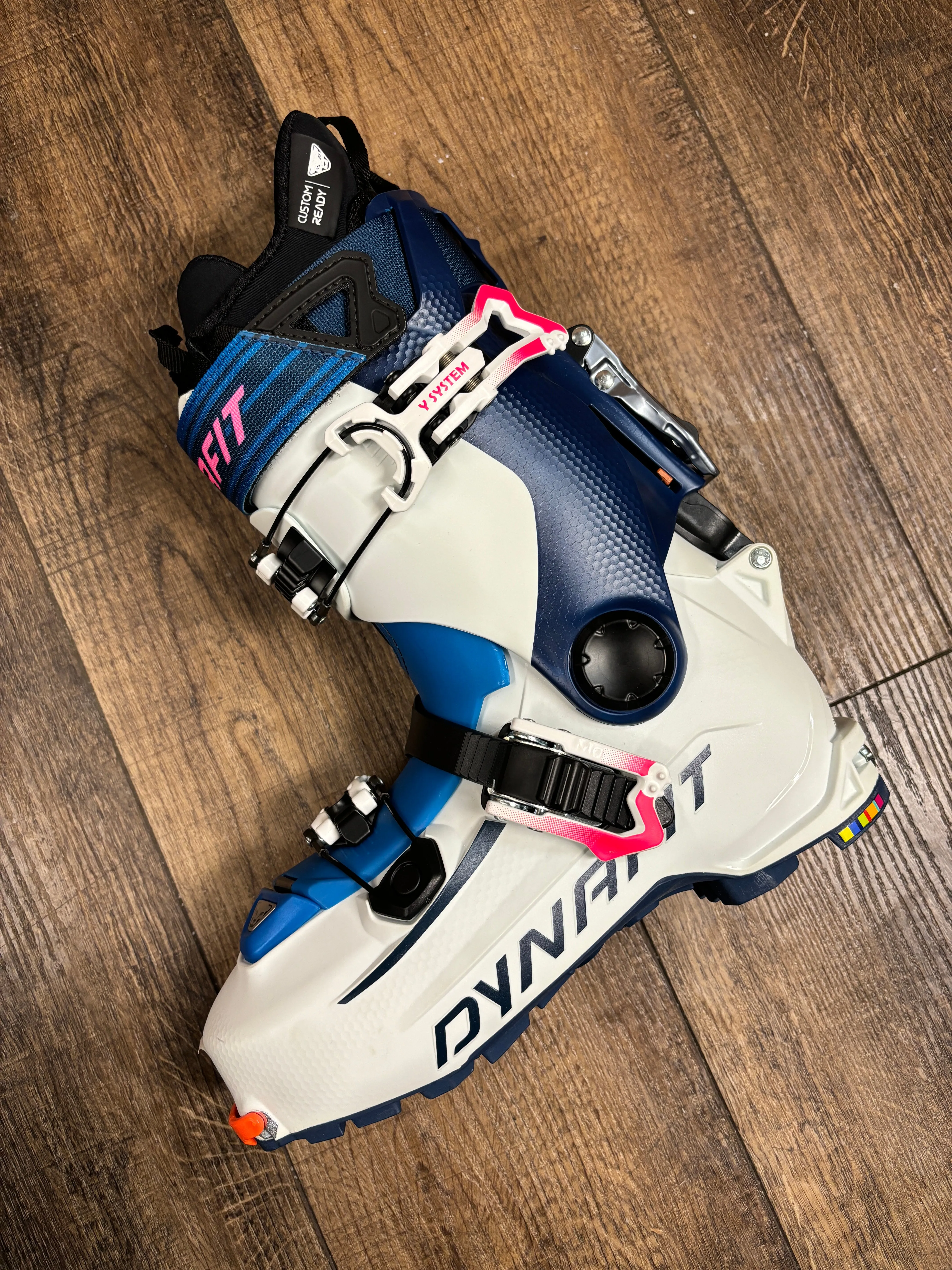 Dynafit Hoji PU AT tech ski boots mondo 24.0 women 7