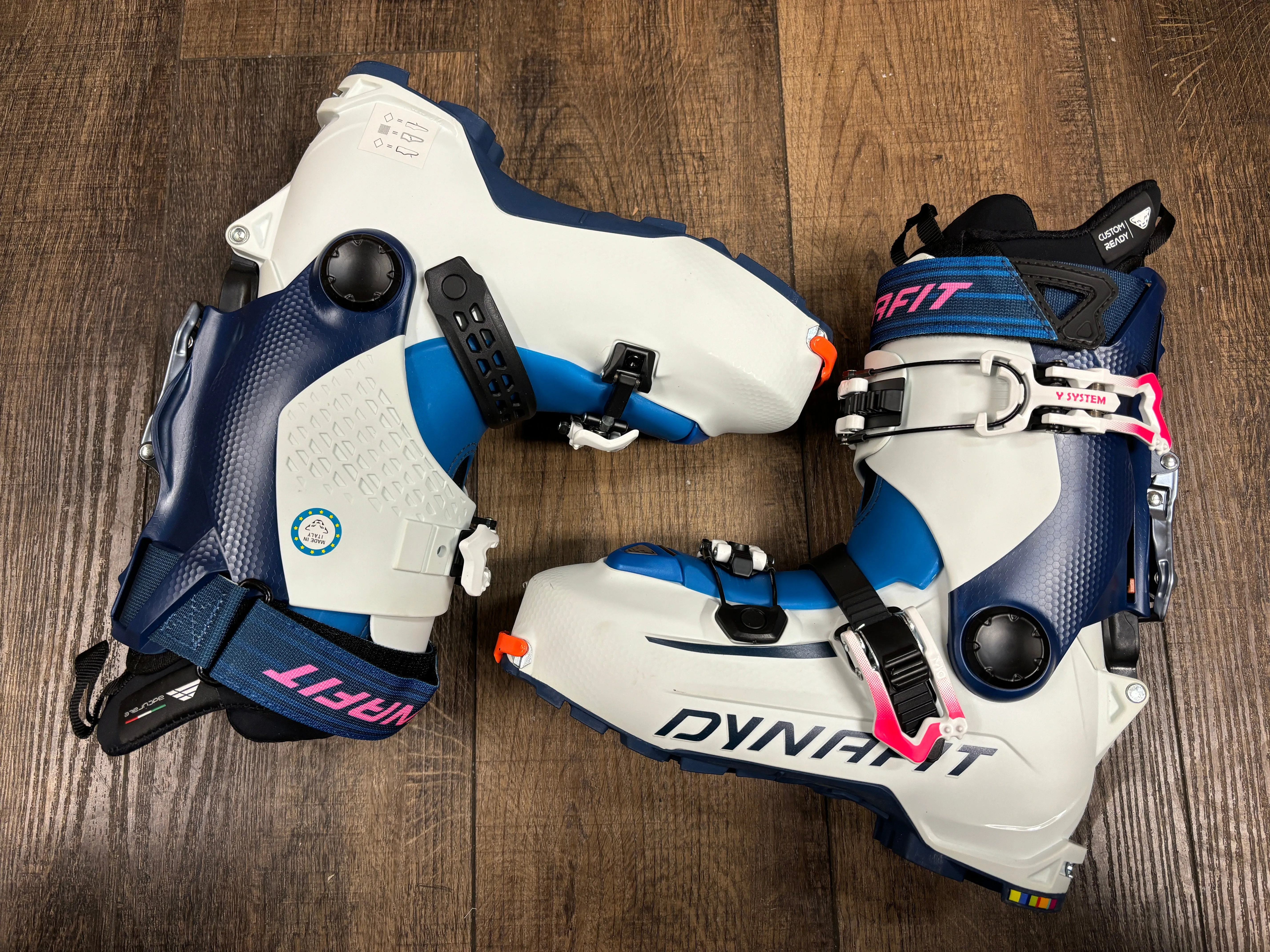 Dynafit Hoji PU AT tech ski boots mondo 24.0 women 7
